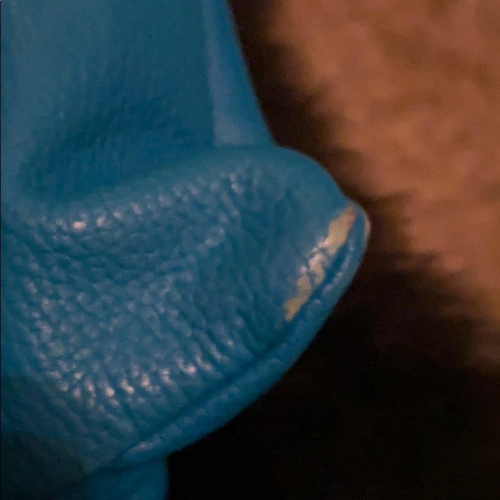 POP OF COLOR - Picture 4 of 4